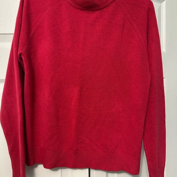 Designers Originals Vibrant Magenta Turtleneck Sweater - Picture 1 of 2